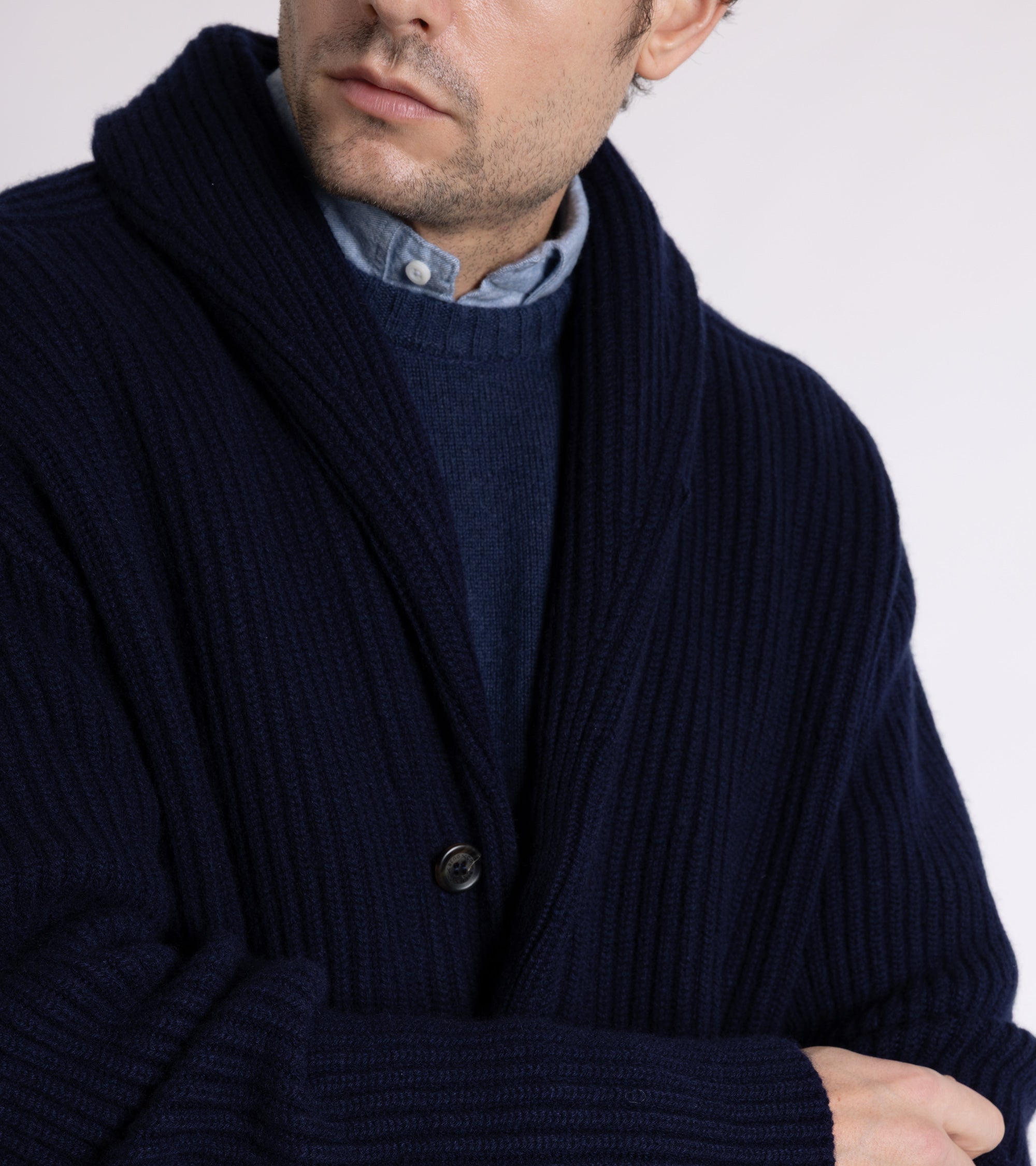 Begg x Co Yacht Cashmere Cardigan: Navy