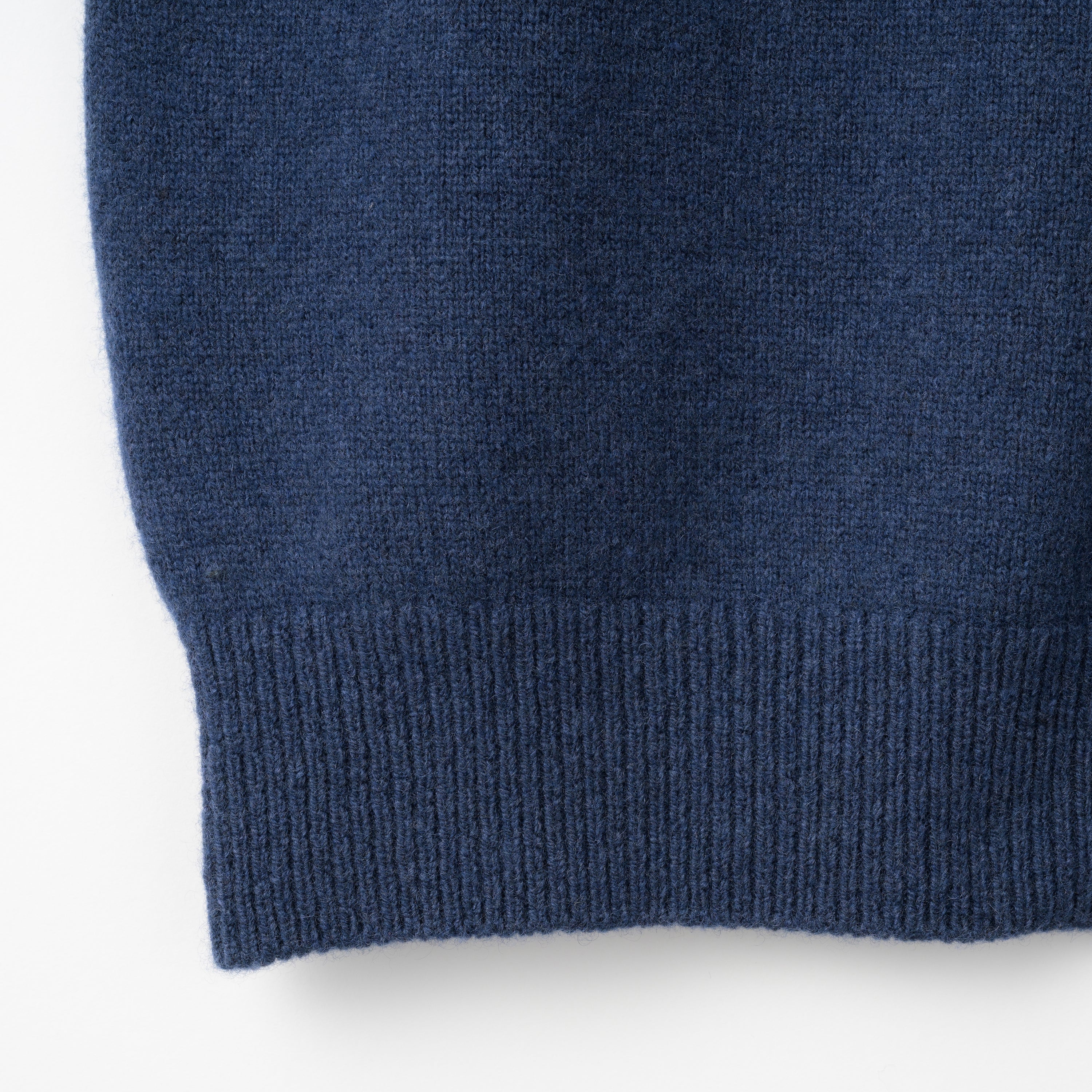 Mooncastle Wool Cashmere Silk Crew Neck Sweater: Navy