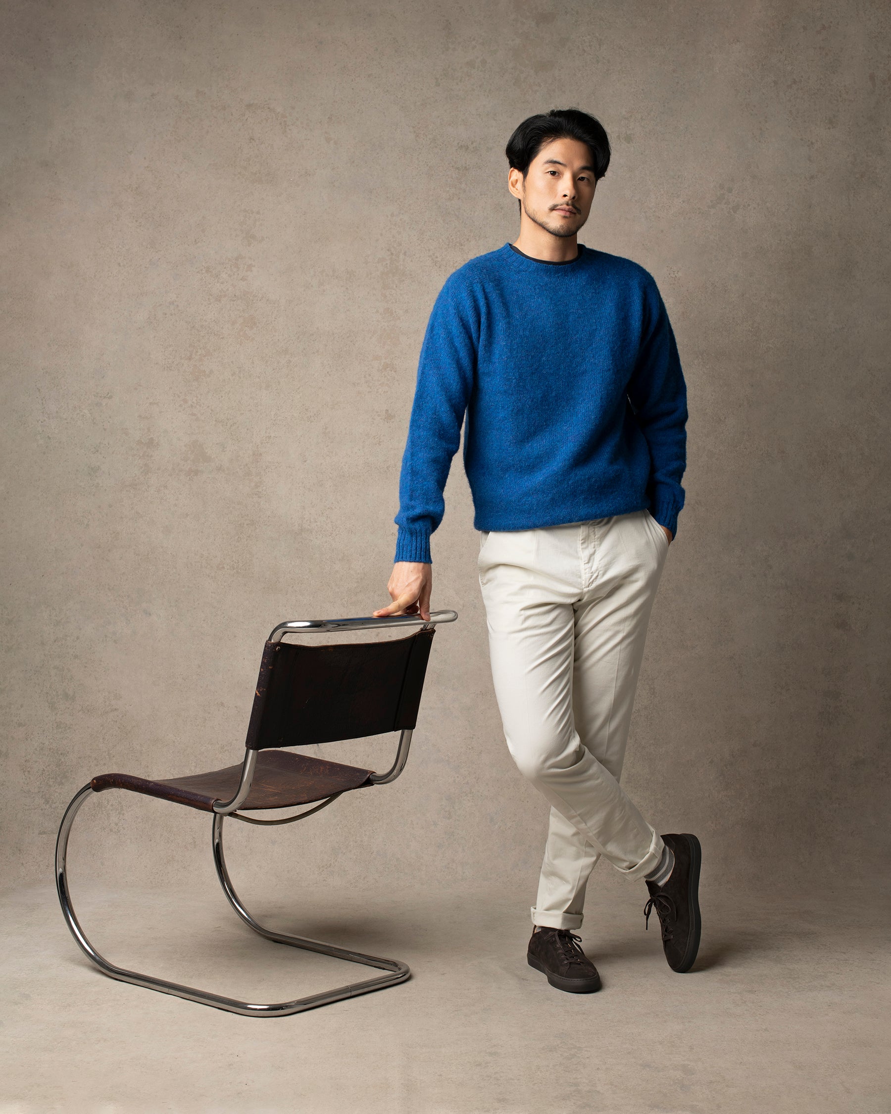Trunk Goswell Brushed Lambswool Crew Neck Sweater: Azure Blue