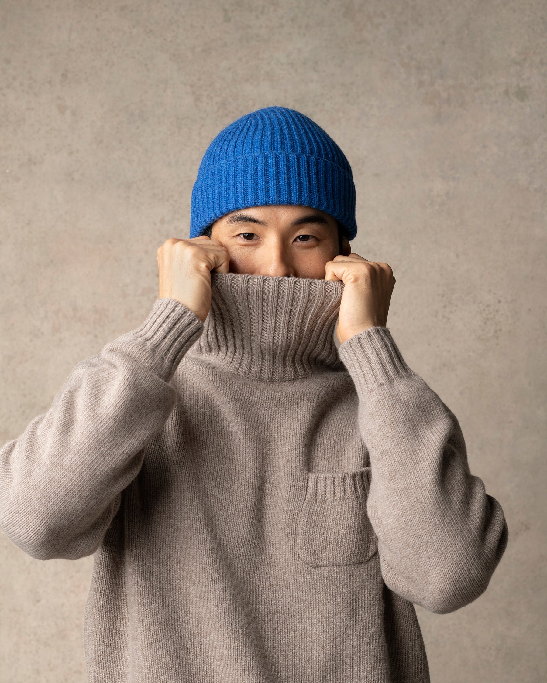 Fedeli Oslo Wool Cashmere Roll Neck Sweater: Greige