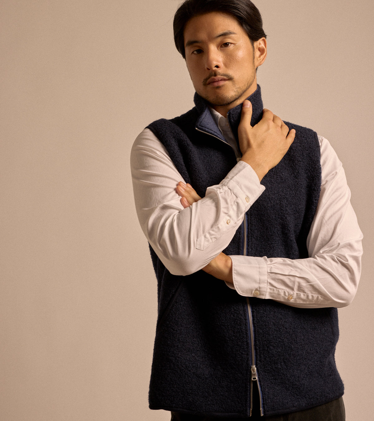 Alpe Piano Fedele Boucle Wool Vest: Navy