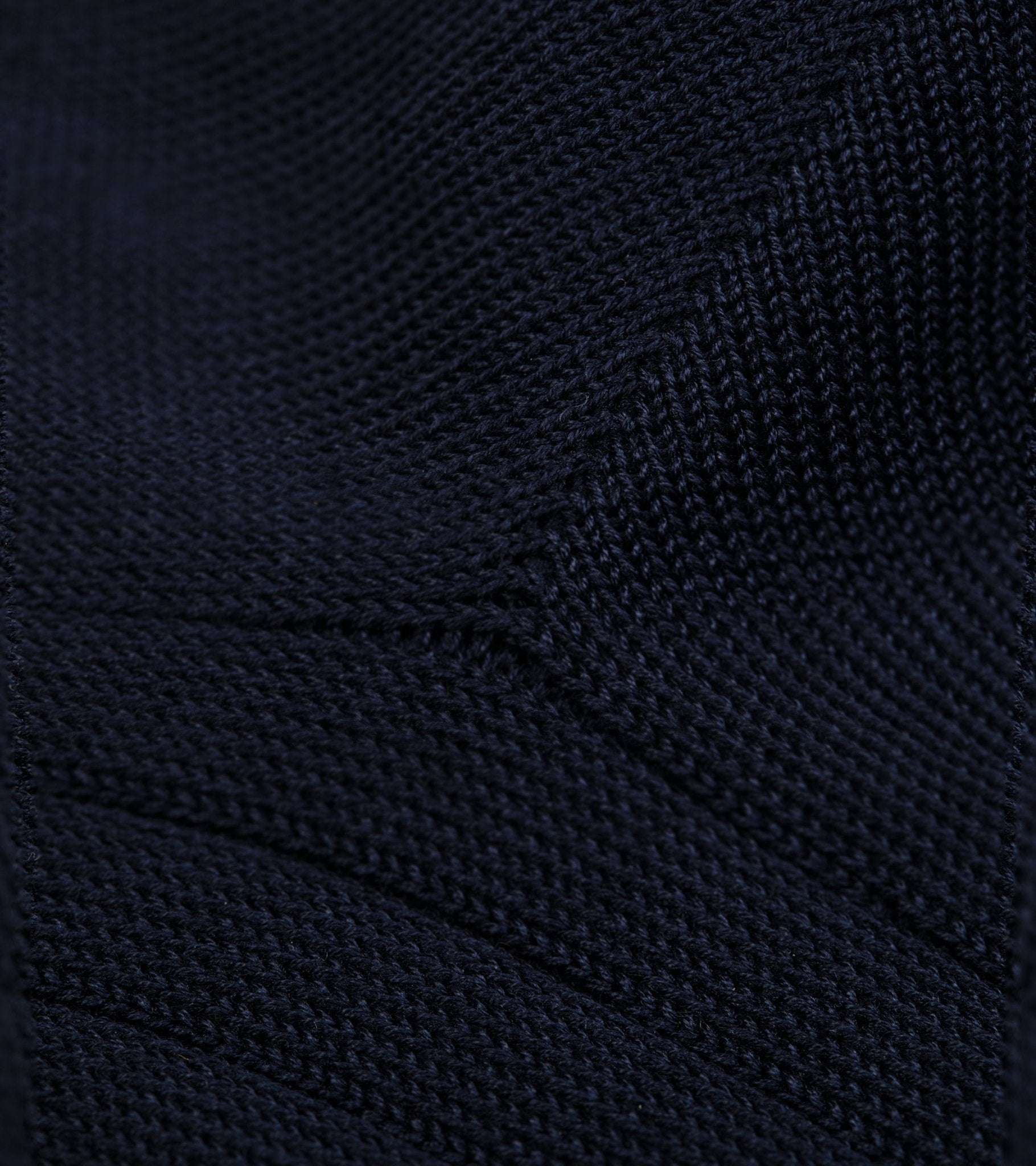 Tabio Ribbed Knee High Cotton Socks: Navy - Trunk Clothiers