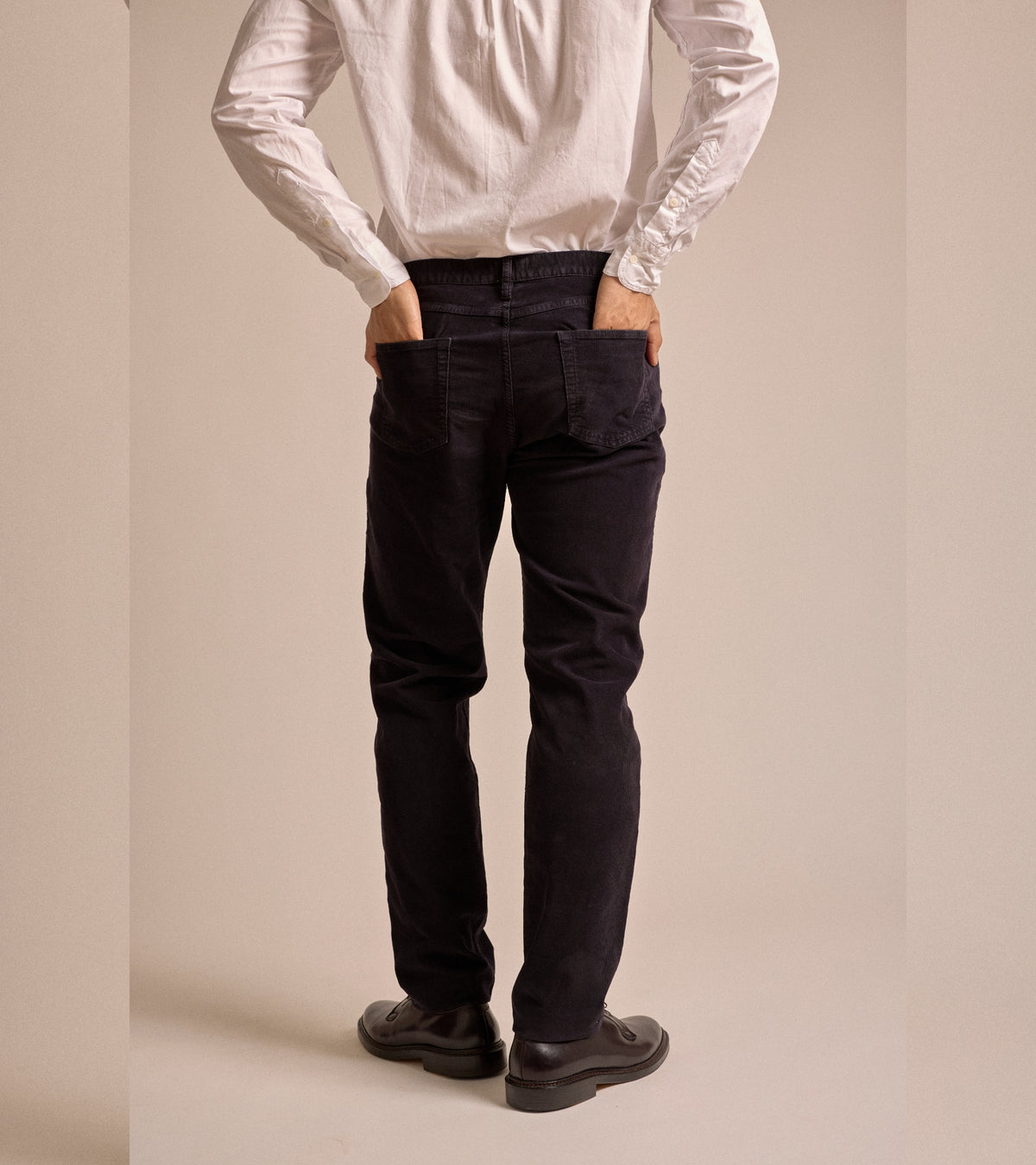 Trunk Dean corduroy 5-pocket trousers in navy, styled shot.