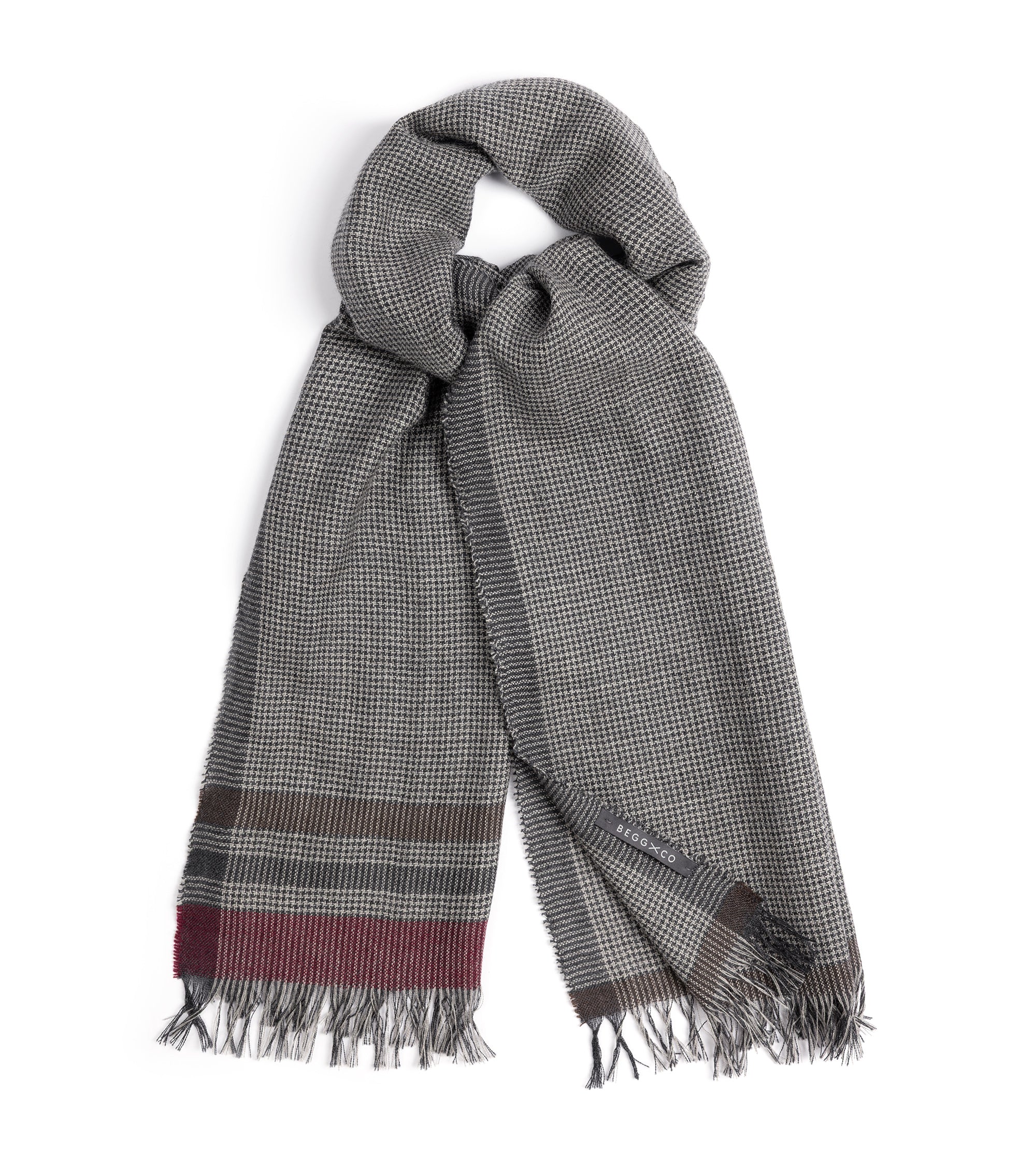 Begg x Co Kishorn Pressed Mach Puppytooth Cashmere Scarf: Grey/Wine