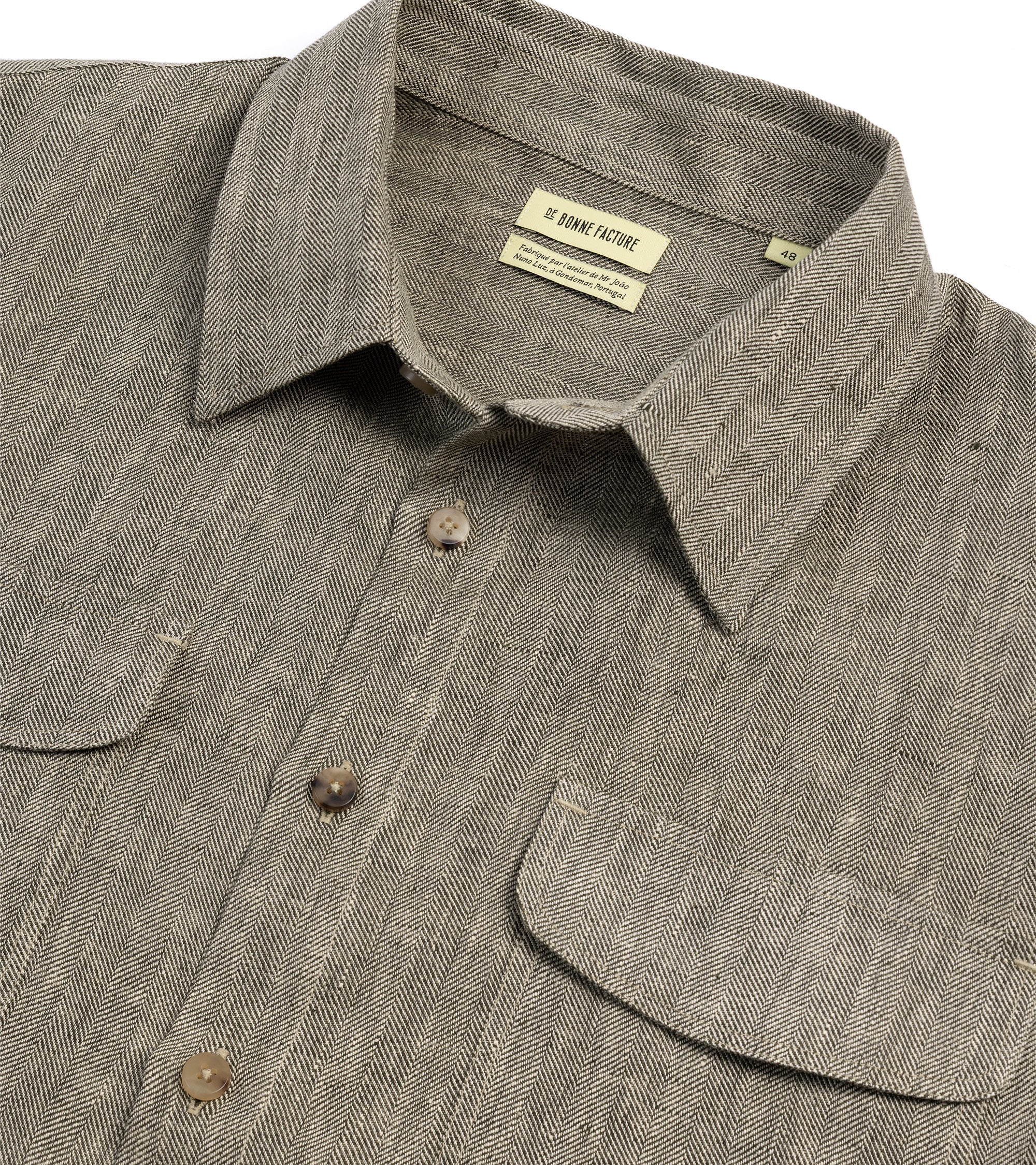 De Bonne Facture Linen Herringbone Two Pocket Overshirt: Khaki