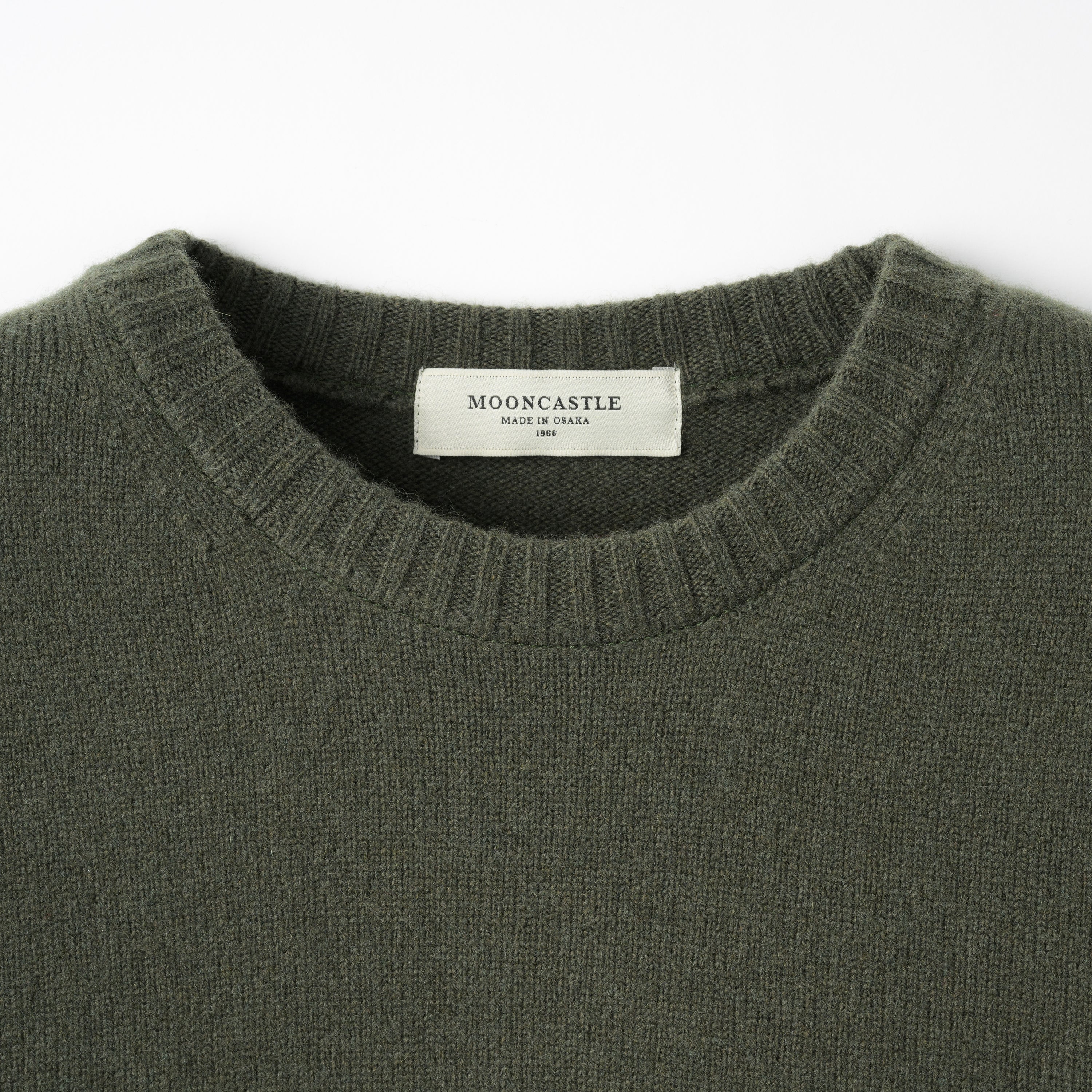 Mooncastle Wool Cashmere Silk Crew Neck Sweater: Moss Green