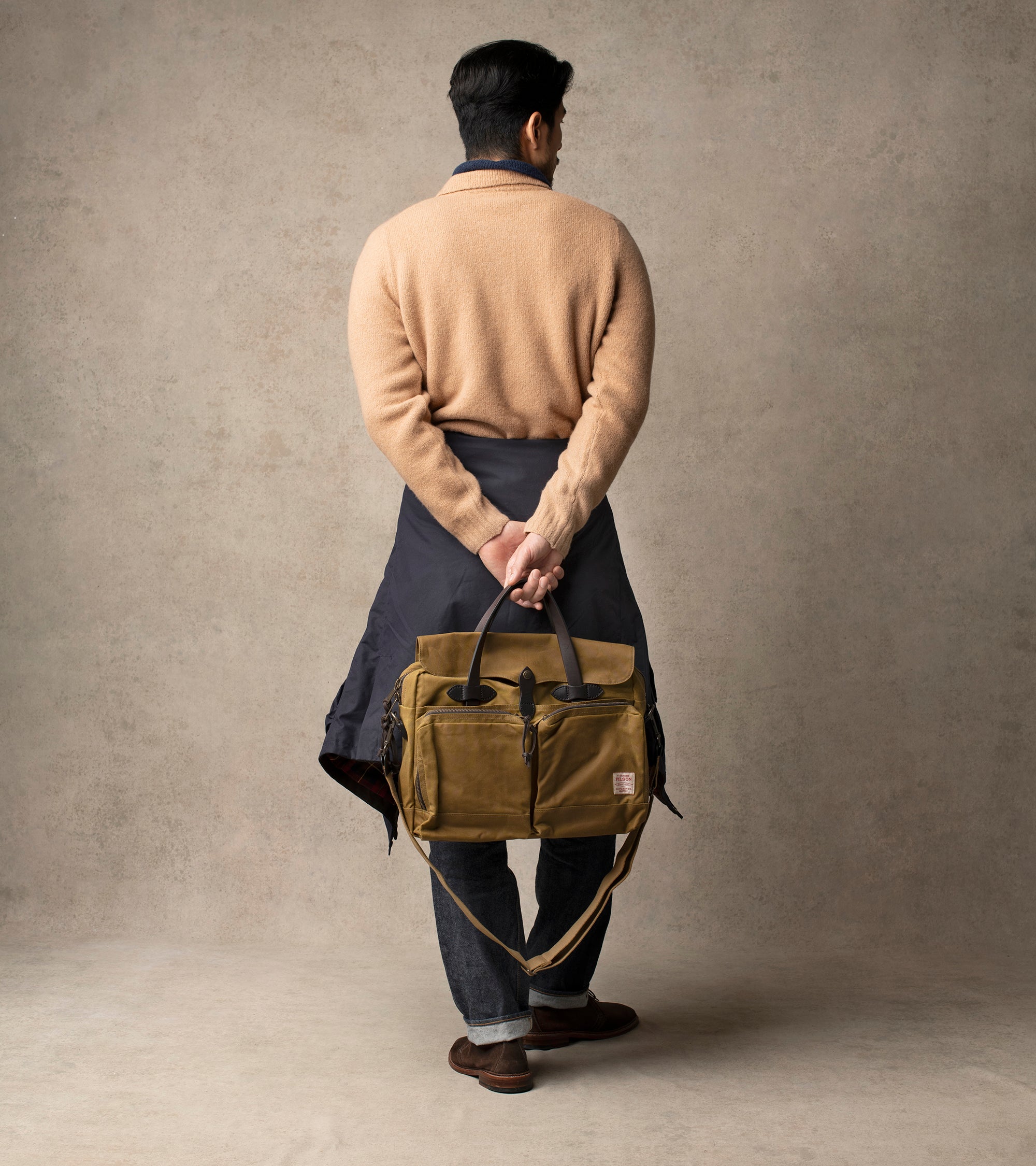 Filson 24hr Tincloth Briefcase: Tan