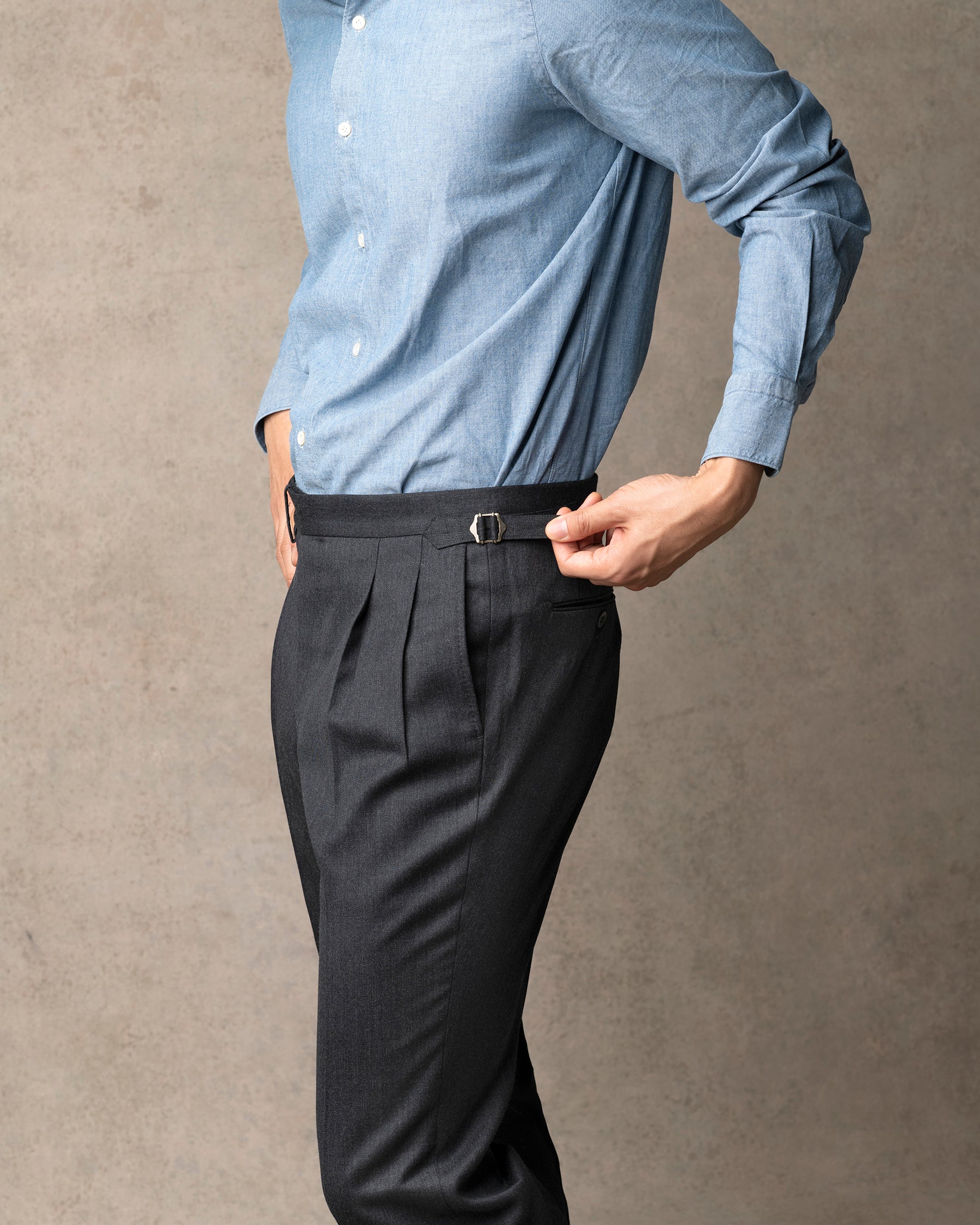 Echizenya for Trunk Wool Serge Pleated Trousers: Charcoal