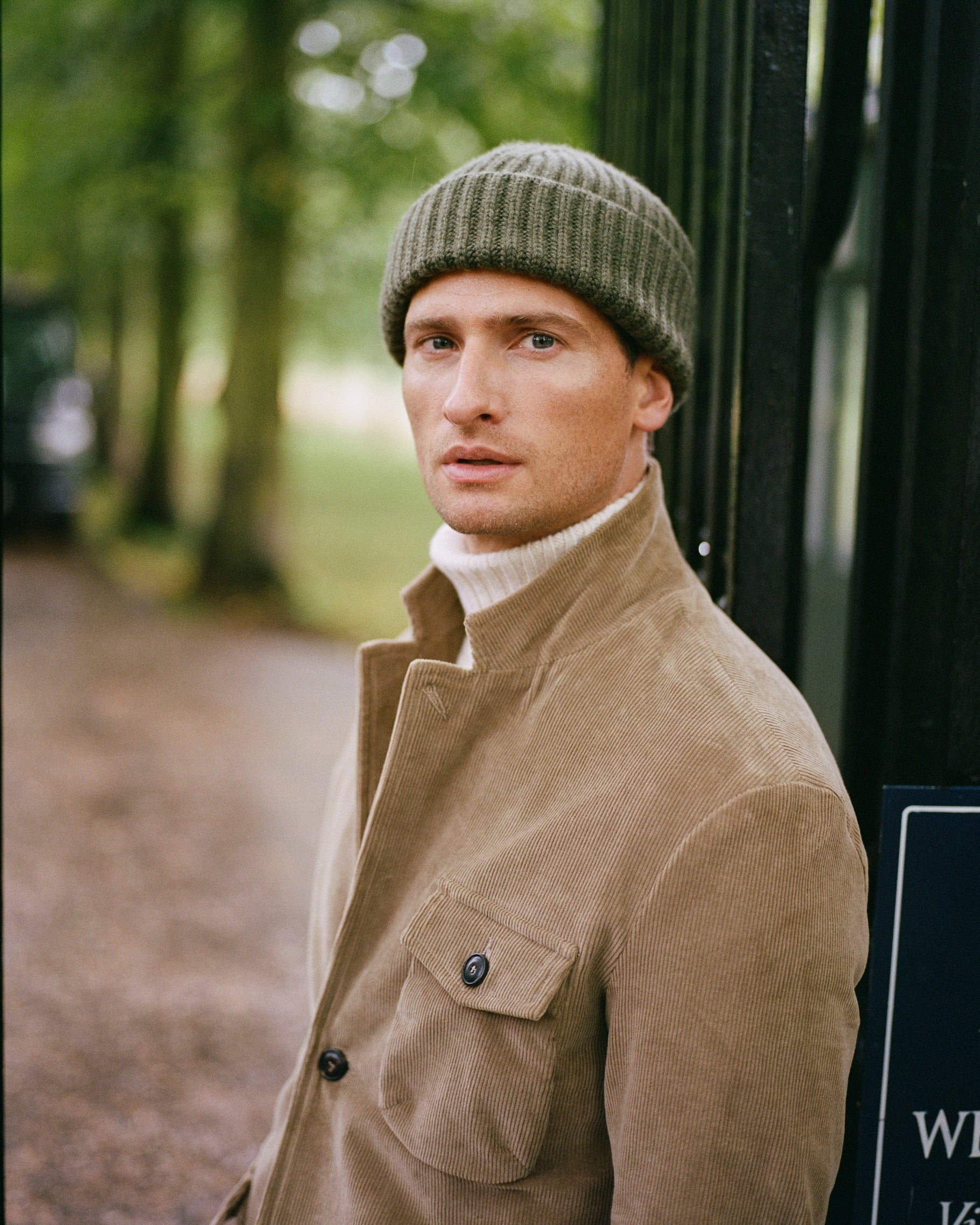 Trunk Ribbed Cashmere Beanie: Olive