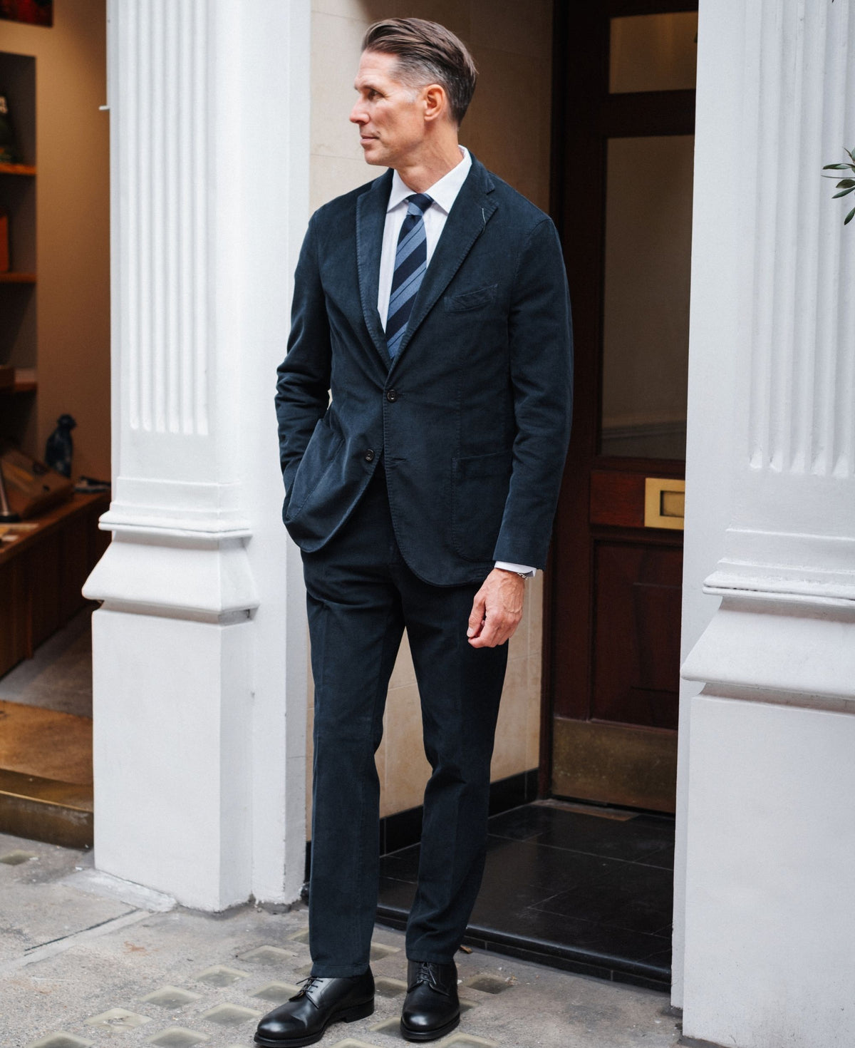 Boglioli Cotton Corduroy Suit Jacket in navy, product photo.
