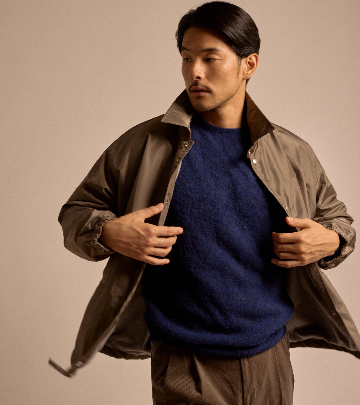 Trunk Goswell Brushed Lambswool Crew Neck Sweater in navy, product photo.