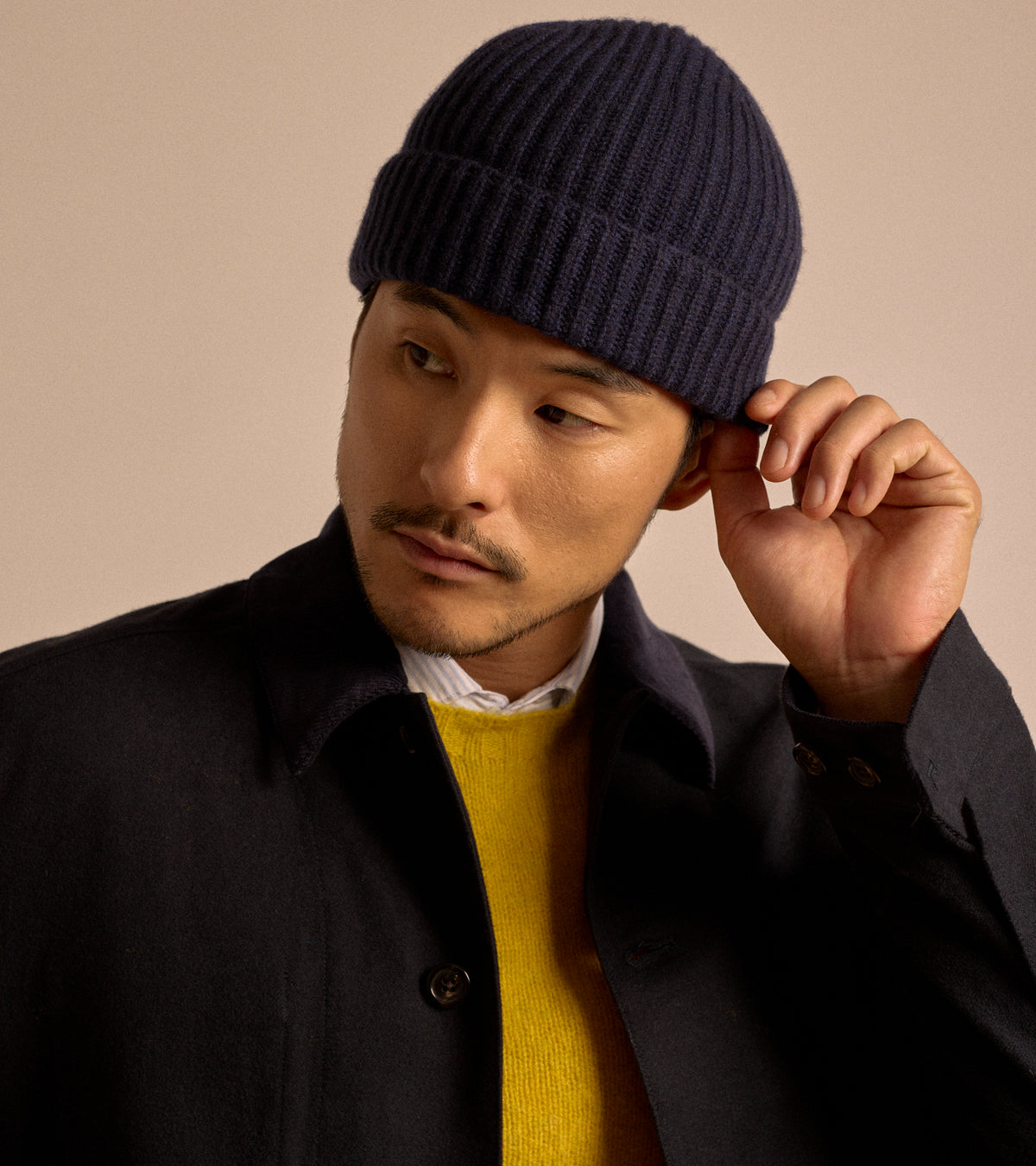 Trunk Seamless Ribbed Cashmere Beanie: Navy
